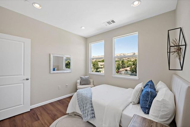 3035 Ruby Avenue, San Jose, CA 95135