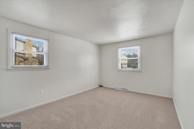 1975 NORMANDIE DR, York, PA 17408