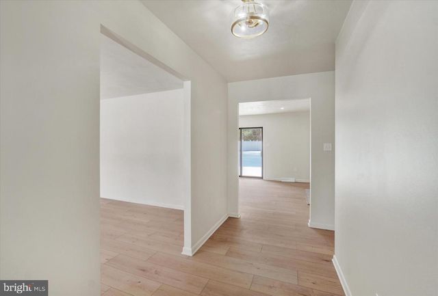 1975 NORMANDIE DR, York, PA 17408