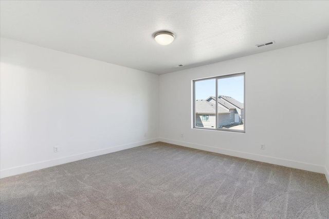 1207 N Layton Ave, Deer Park, WA 99006