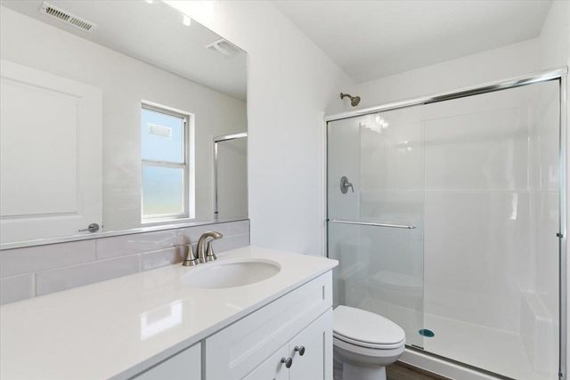 1207 N Layton Ave, Deer Park, WA 99006