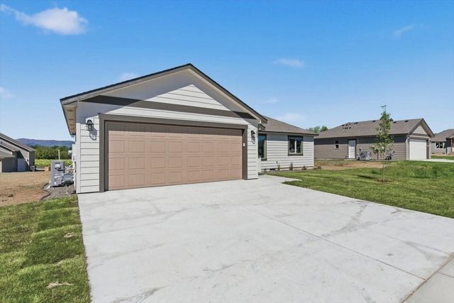 1207 N Layton Ave, Deer Park, WA 99006