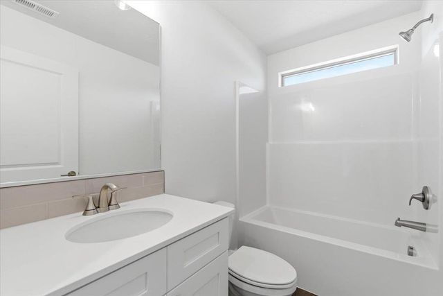 1207 N Layton Ave, Deer Park, WA 99006