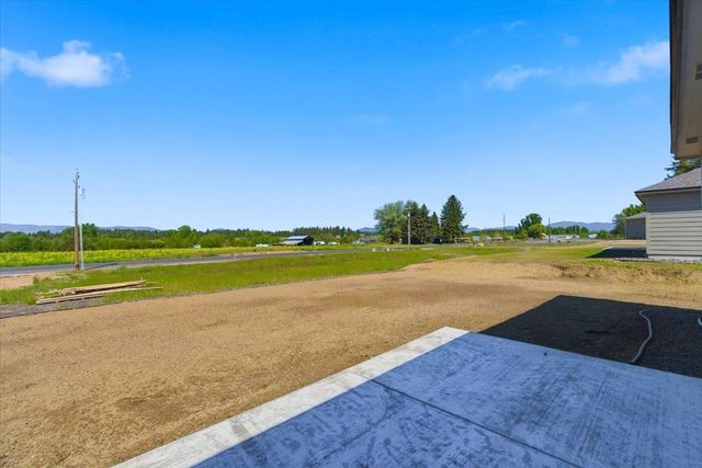 1207 N Layton Ave, Deer Park, WA 99006