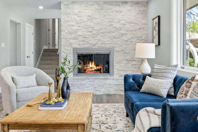 250 W Suburban COURT, Fox Point, WI 53217