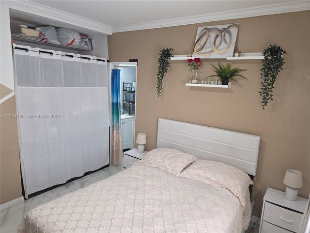 651 E 48th St, Hialeah, FL 33013