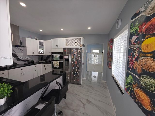 651 E 48th St, Hialeah, FL 33013