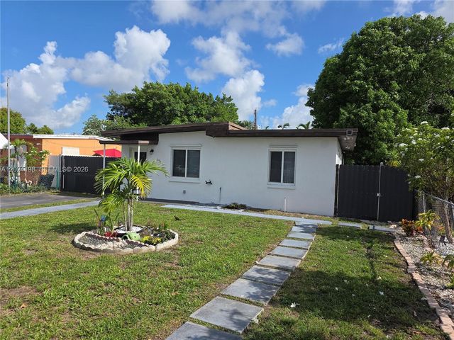 651 E 48th St, Hialeah, FL 33013