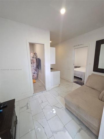 651 E 48th St, Hialeah, FL 33013