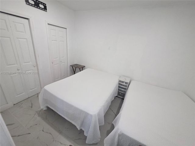 651 E 48th St, Hialeah, FL 33013