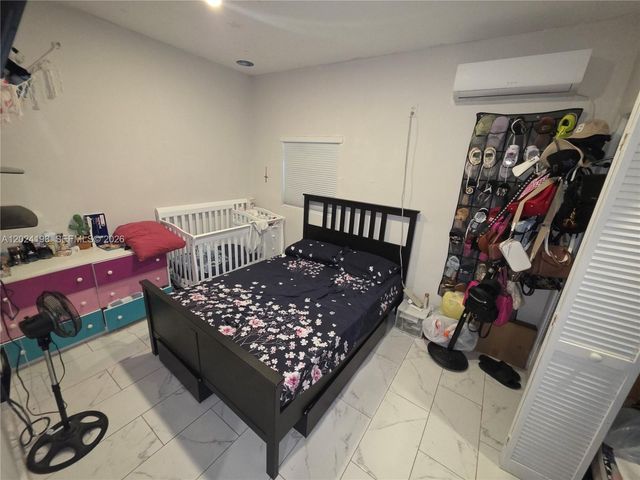 651 E 48th St, Hialeah, FL 33013