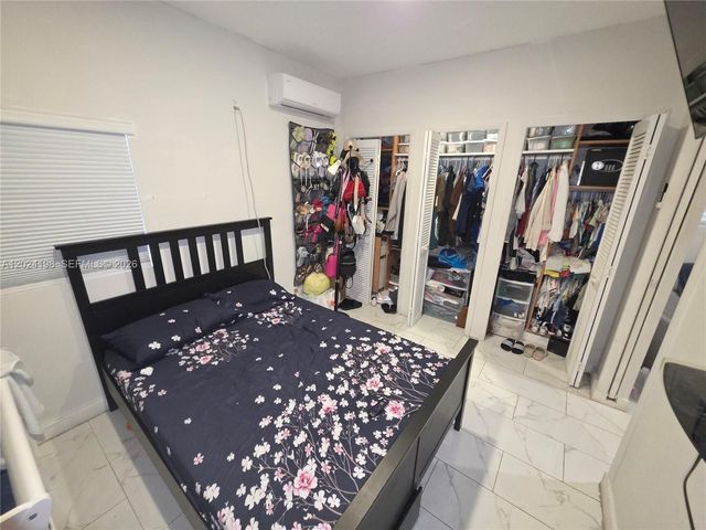 651 E 48th St, Hialeah, FL 33013