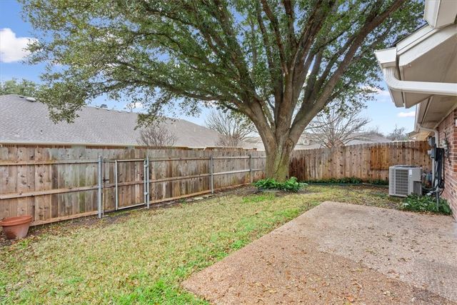 100 Village Circle, Waco, TX 76710
