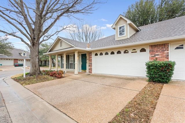 100 Village Circle, Waco, TX 76710