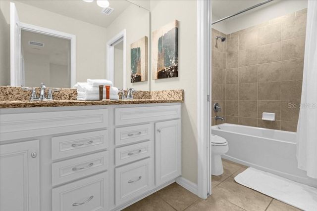 2413 DUBAI ST, Kissimmee, FL 34747