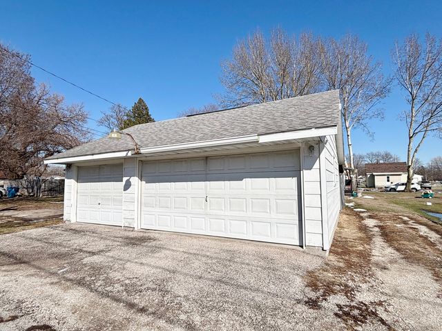 751 21st Street, East Moline, IL 61244