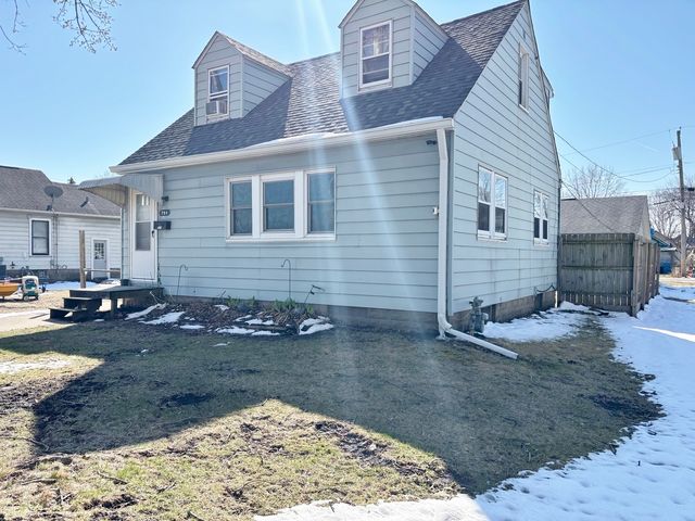 751 21st Street, East Moline, IL 61244