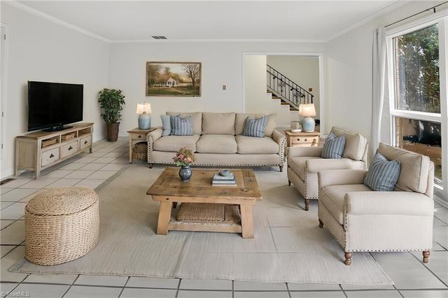 884 Northwind Drive, Winston-salem, NC 27127