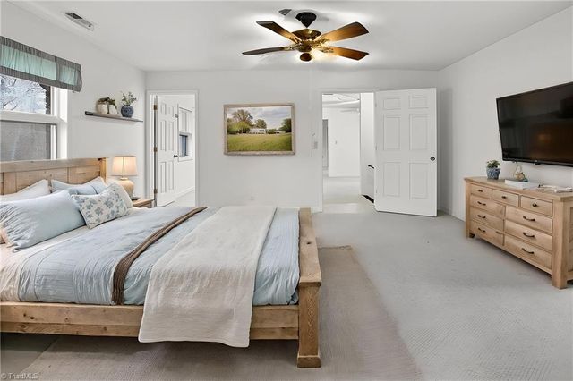 884 Northwind Drive, Winston-salem, NC 27127