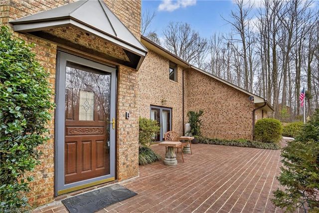 884 Northwind Drive, Winston-salem, NC 27127