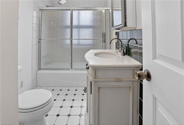 884 Northwind Drive, Winston-salem, NC 27127