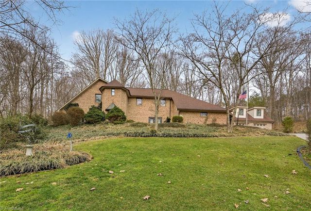 884 Northwind Drive, Winston-salem, NC 27127