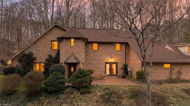 884 Northwind Drive, Winston-salem, NC 27127