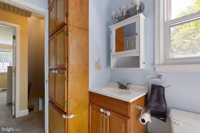 130 HEDGEWICK DR, Newark, DE 19702