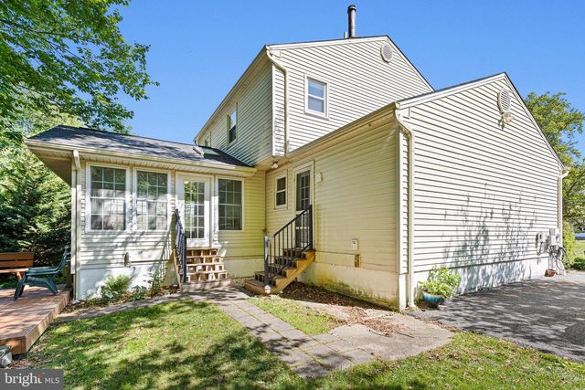 130 HEDGEWICK DR, Newark, DE 19702