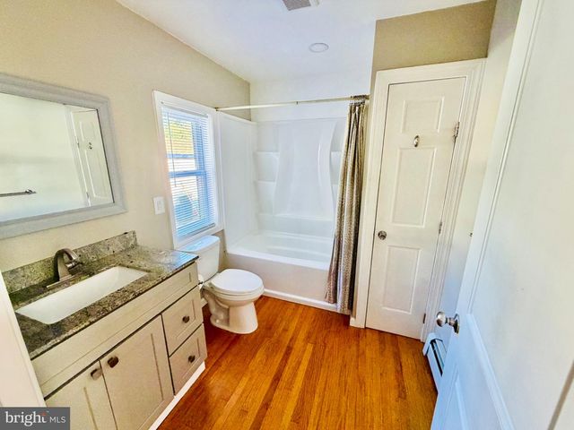 1703 HOLLYWOOD AVE, Blackwood, NJ 08012