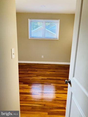 1703 HOLLYWOOD AVE, Blackwood, NJ 08012