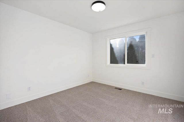 2172 Rusty Ct, Twin Falls, ID 83301