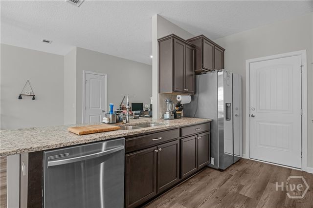 286 Joann Lewis Lane, Hinesville, GA 31313