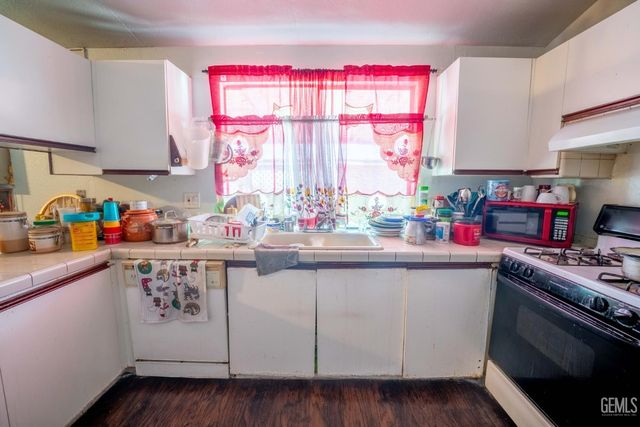 6601 Eucalyptus Dr 34, Bakersfield, CA 93306
