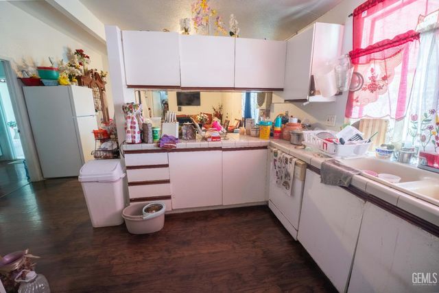 6601 Eucalyptus Dr 34, Bakersfield, CA 93306