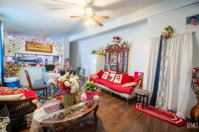 6601 Eucalyptus Dr 34, Bakersfield, CA 93306