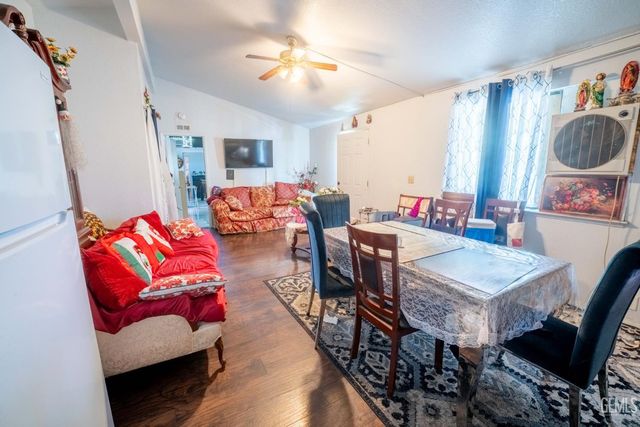 6601 Eucalyptus Dr 34, Bakersfield, CA 93306