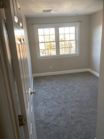 24 Forge Pond H, Canton, MA 02021