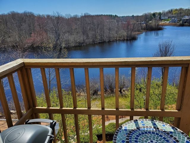 24 Forge Pond H, Canton, MA 02021