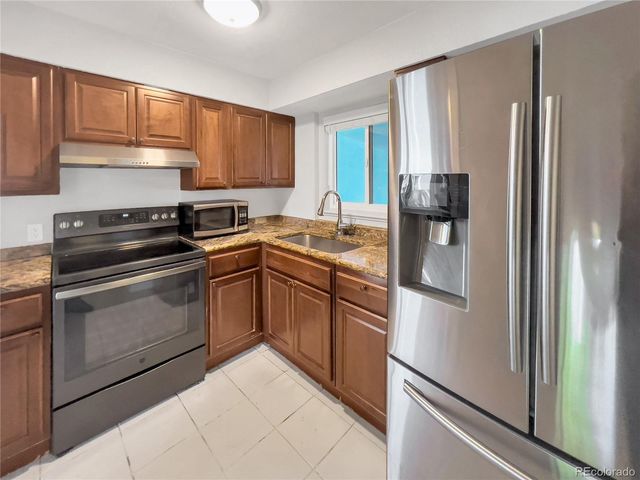 828 Mariposa Street, Denver, CO 80204