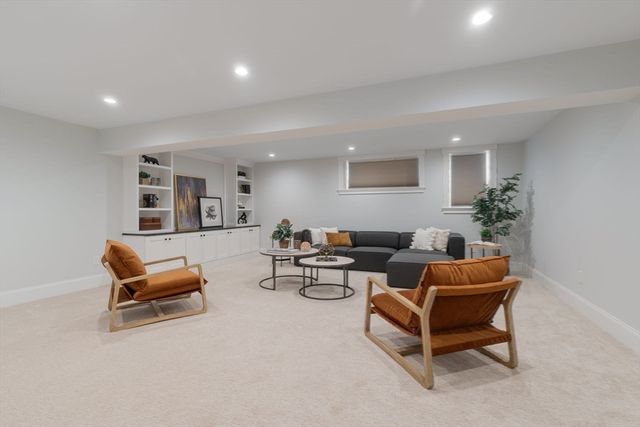 72 Thesda St, Arlington, MA 02474