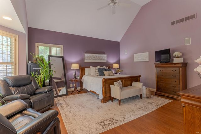 4001 Wood Castle Road, Evansville, IN 47711