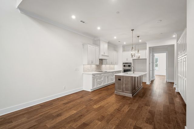 2056 Conductor Ln, Thompsons Station, TN 37179