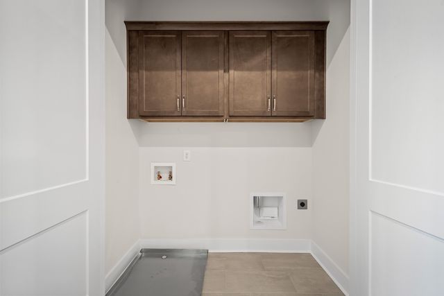 2056 Conductor Ln, Thompsons Station, TN 37179