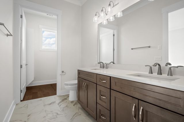 2056 Conductor Ln, Thompsons Station, TN 37179