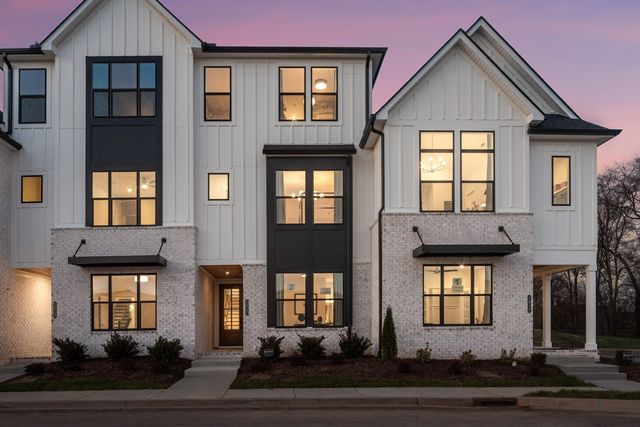 2056 Conductor Ln, Thompsons Station, TN 37179