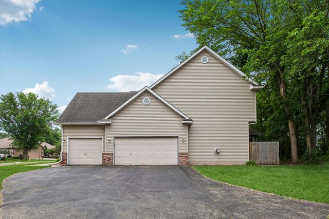17123 Jonathan Court, Lakeville, MN 55044