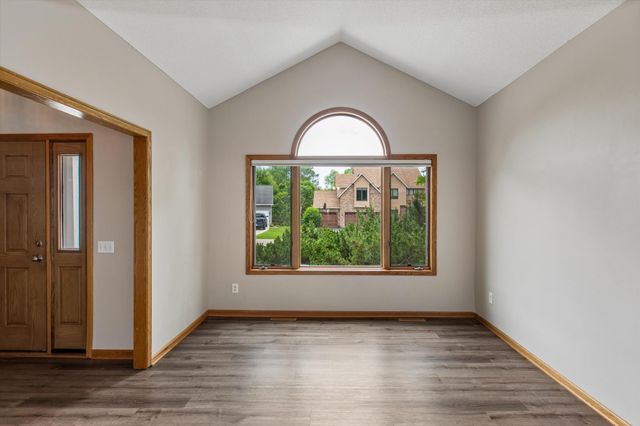 17123 Jonathan Court, Lakeville, MN 55044