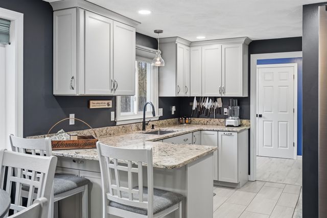 35 Shannon Road, Hampstead, NH 03841