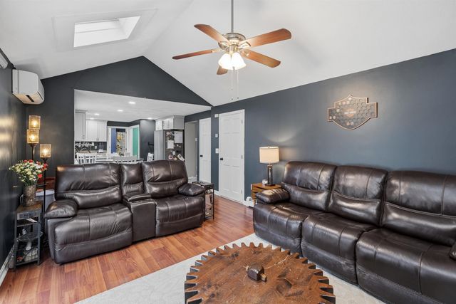 35 Shannon Road, Hampstead, NH 03841